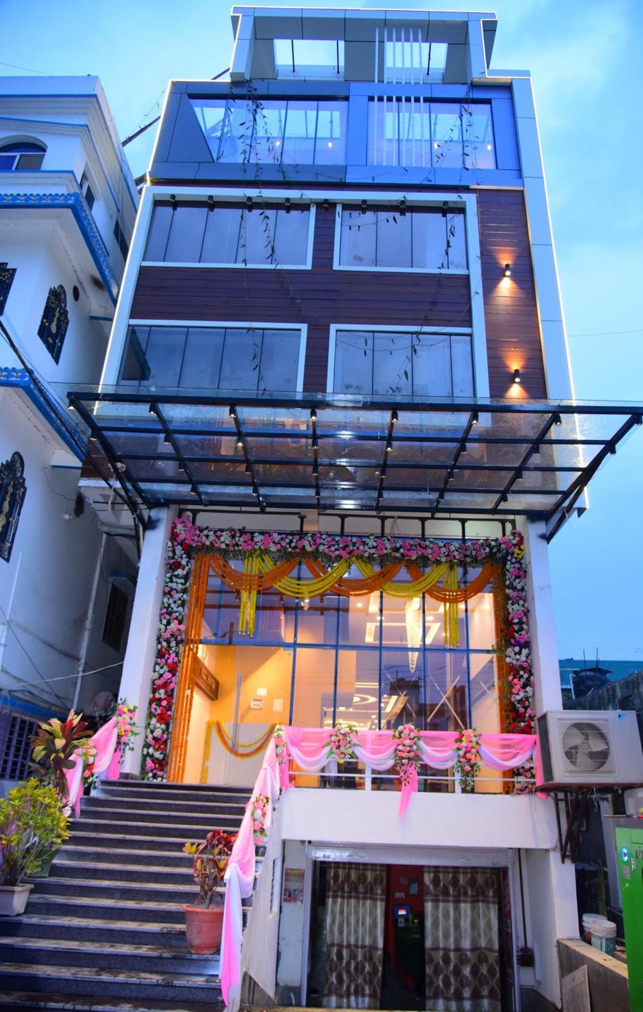 Hotel Pavitra Purnia Buitenkant foto