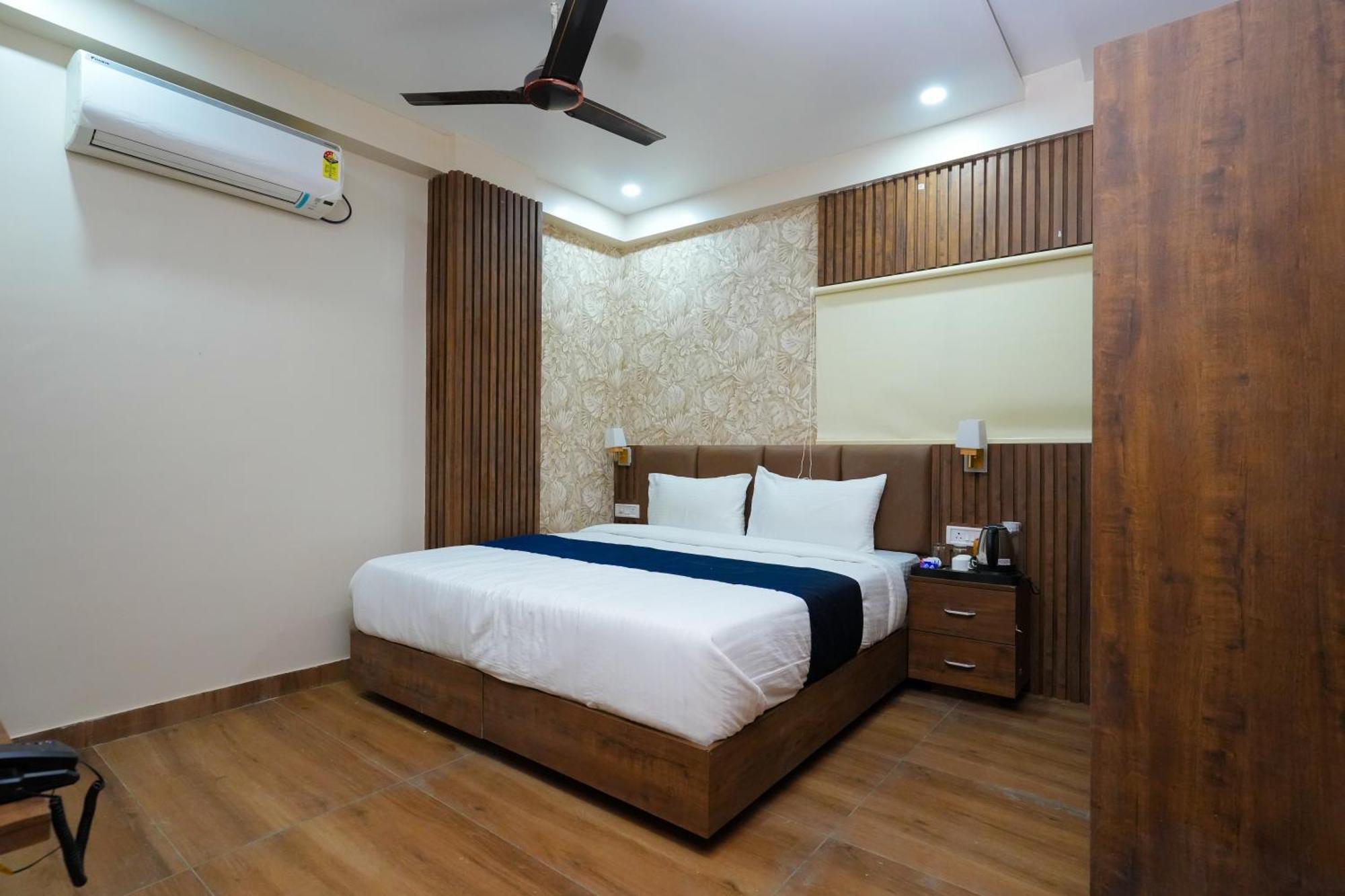 Hotel Pavitra Purnia Buitenkant foto